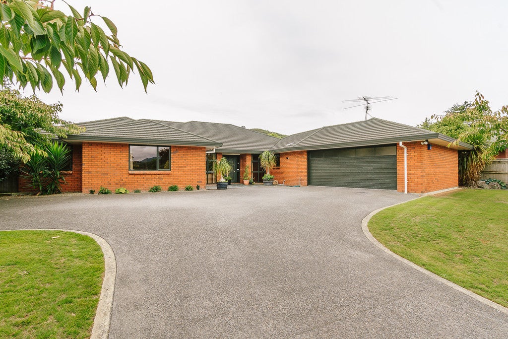 6 Norbert Street, Brown Owl, Upper Hutt - Carousel 20