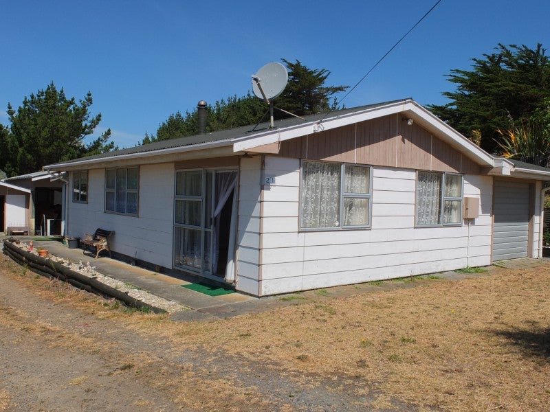 21 Barling Street, Himatangi Beach, Himatangi Beach - Carousel 1
