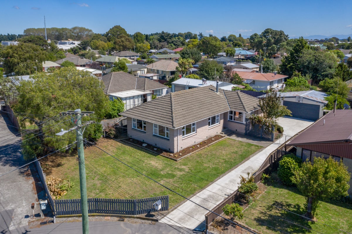 17 Ariel Place, Aranui, Christchurch - Carousel 1