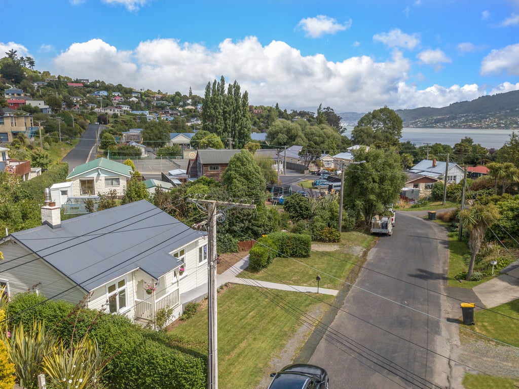 2 Roger Street, Macandrew Bay, Dunedin - Carousel 20
