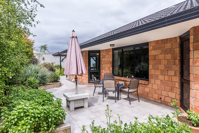 20 Leanne Way, Waikanae Beach, Waikanae - Carousel 2