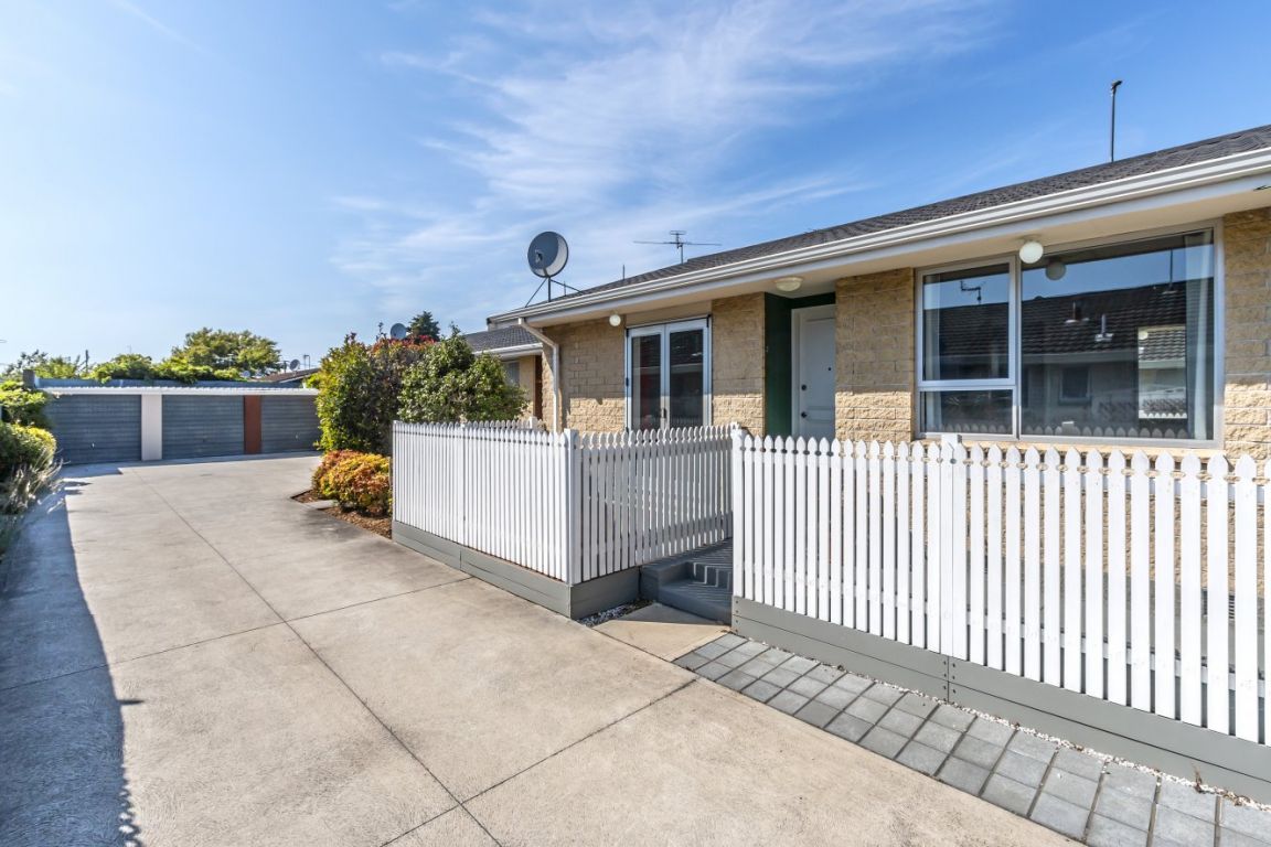 2/10 Peer Street, Upper Riccarton, Christchurch - Carousel 2