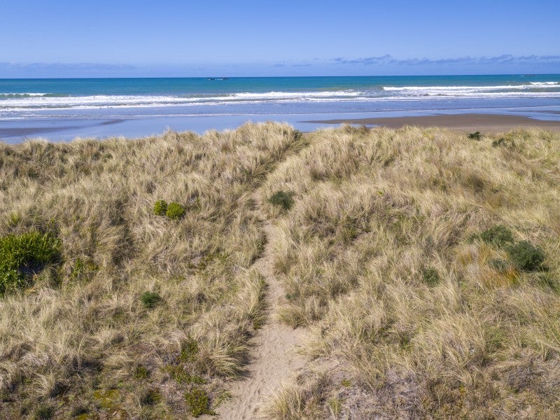 79E Blue Pacific Parade, Riversdale Beach, Masterton - Carousel 11