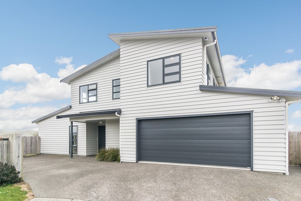 16 Montego Place, Grenada Village, Wellington - Carousel 1