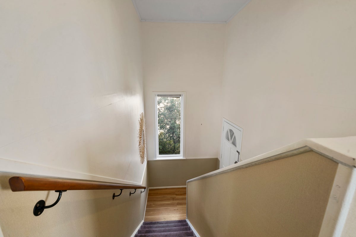 33 Kokiri Crescent, Waitangirua, Porirua - Carousel 2