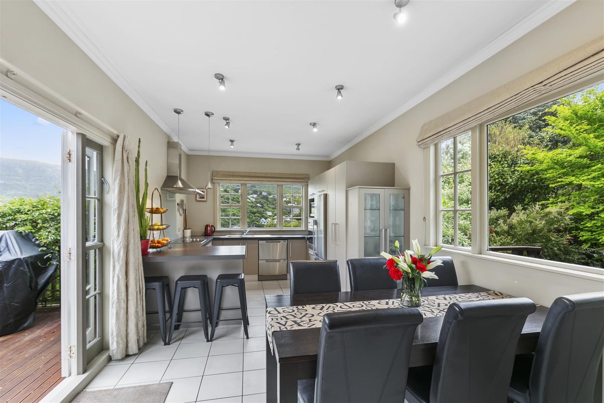 21 Orari Street, Ngaio, Wellington - Carousel 1