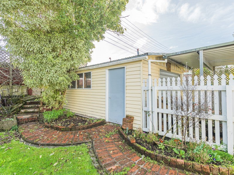 13 Mason Terrace, Gonville, Whanganui - Carousel 21