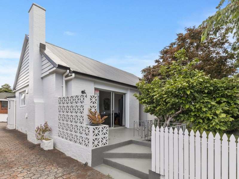 1/4 Fry Street, Boulcott, Lower Hutt - Carousel 1