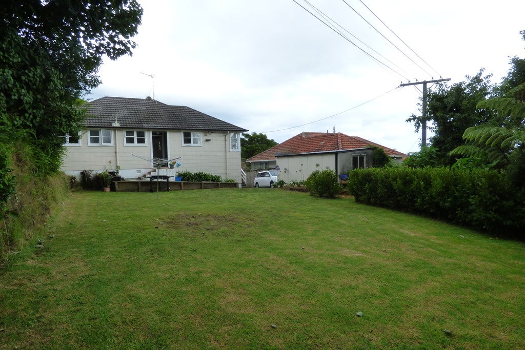 95 Glenpark Avenue, Frankleigh Park, New Plymouth - Carousel 20