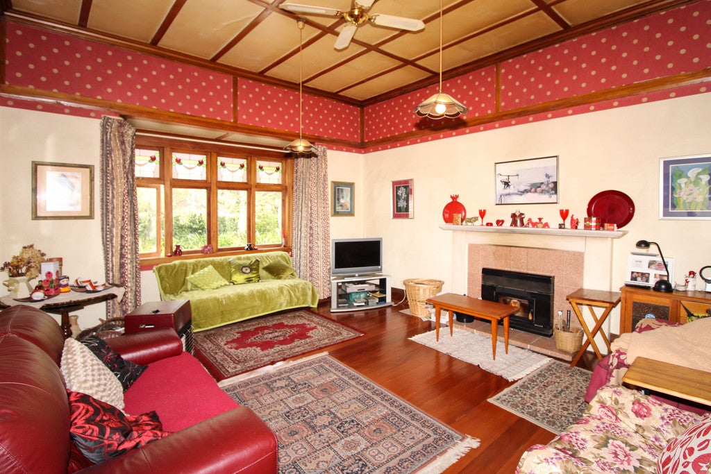 87 Park Road, Carterton - Carousel 2