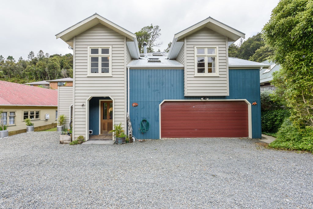 91 Tawhai Street, Stokes Valley, Lower Hutt - Carousel 1