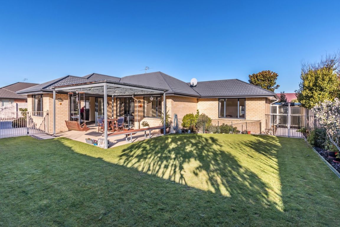 8 Havana Gardens, Shirley, Christchurch - Carousel 12