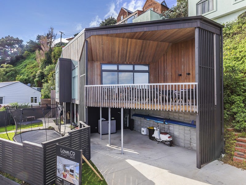 64 Ira Street, Miramar, Wellington - Carousel 19