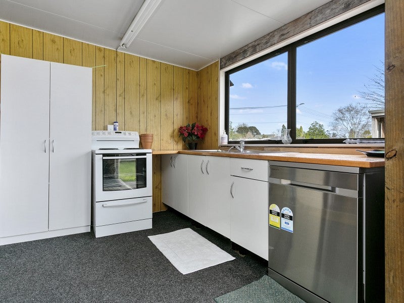 31 Burns Street, Leamington, Cambridge - Carousel 20