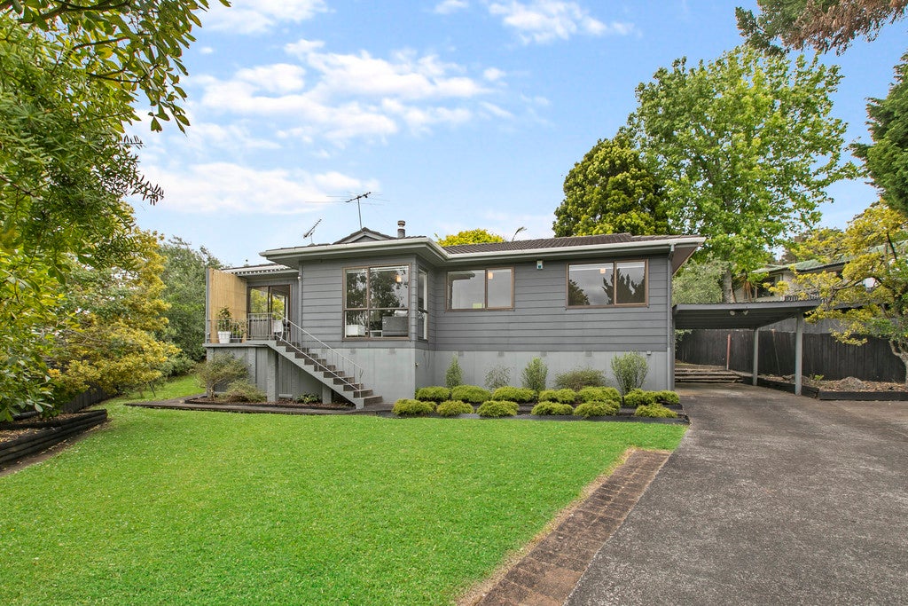 18 Virgo Place, Glen Eden, Auckland - Carousel 2