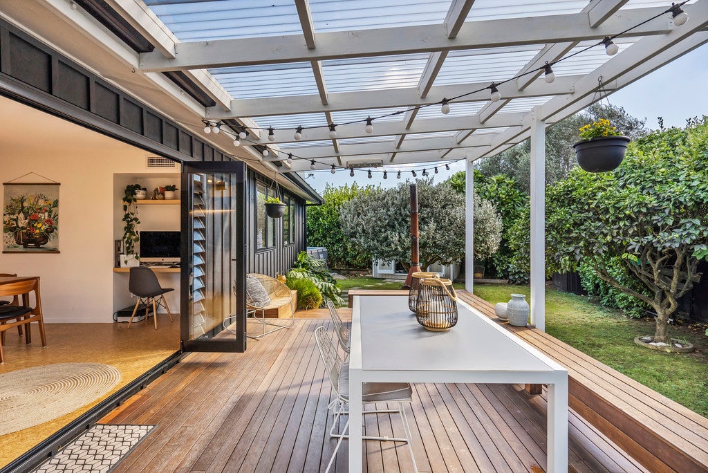 36 Wallace Road, Mangere Bridge, Auckland - Carousel 21