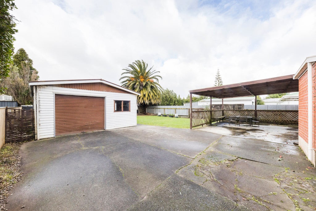 18 Ronberg Street, Highbury, Palmerston North - Carousel 18
