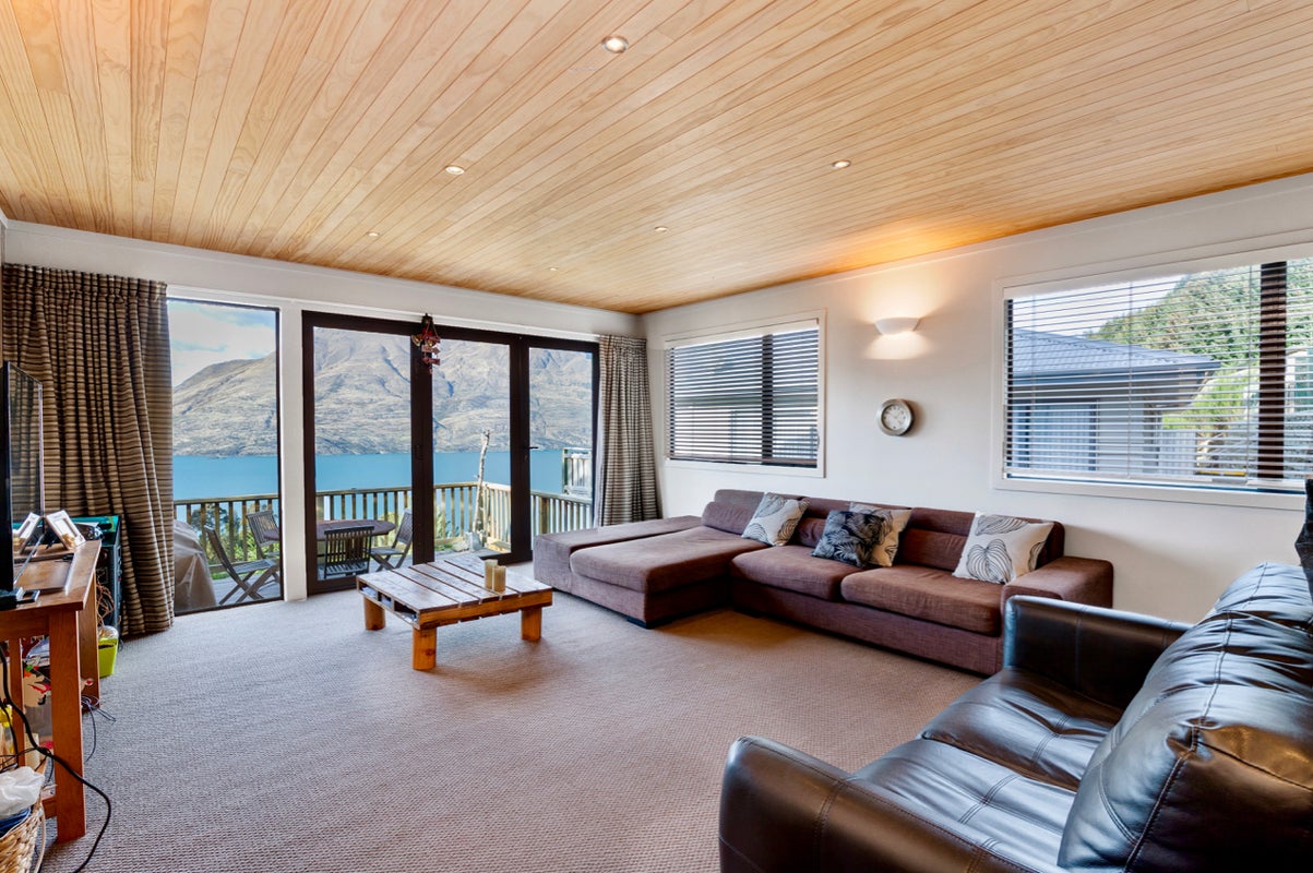 56B Dart Place, Fernhill, Queenstown - Carousel 2