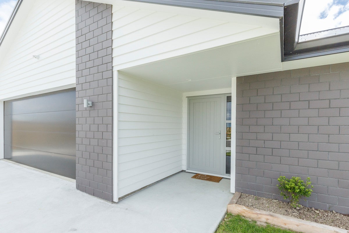 9 Cyprus Place, Fitzherbert, Palmerston North - Carousel 2