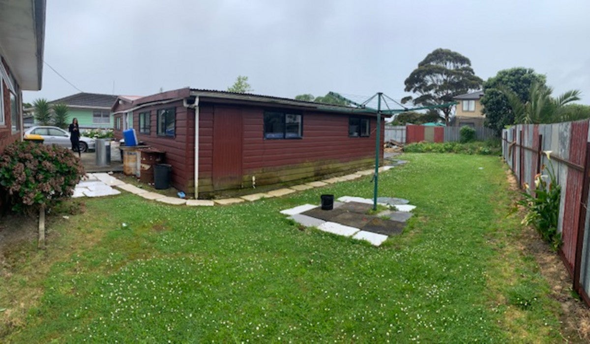 11 Treviso Place, Clover Park, Auckland - Carousel 2