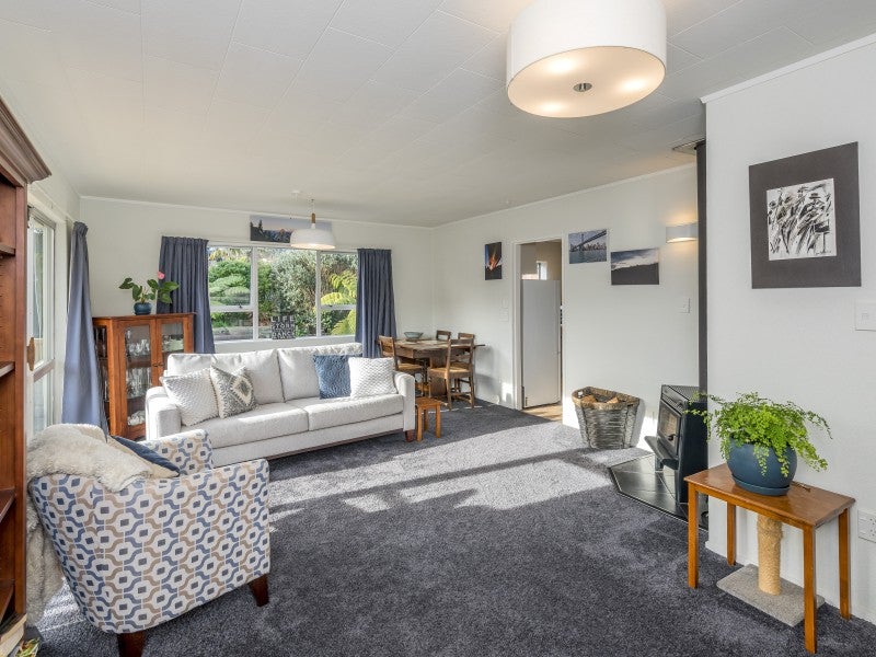122B Hillcrest RD, Raumati Beach, Raumati Beach - Carousel 2