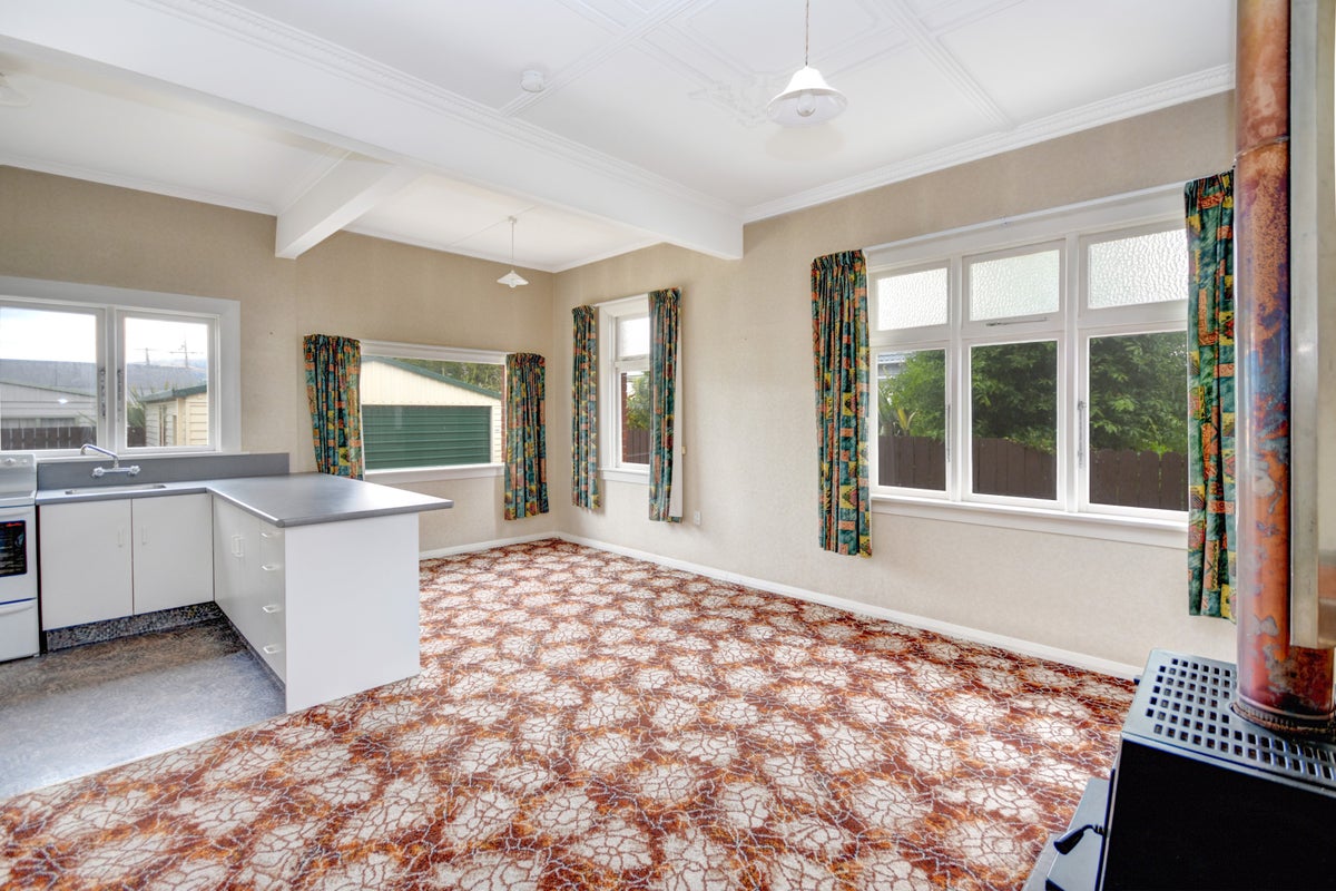 6 Larkworthy Street, Saint Kilda, Dunedin - Carousel 2