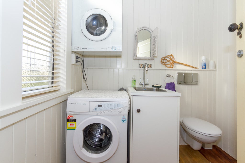 358 Cobham Drive, Hillcrest, Hamilton - Carousel 24