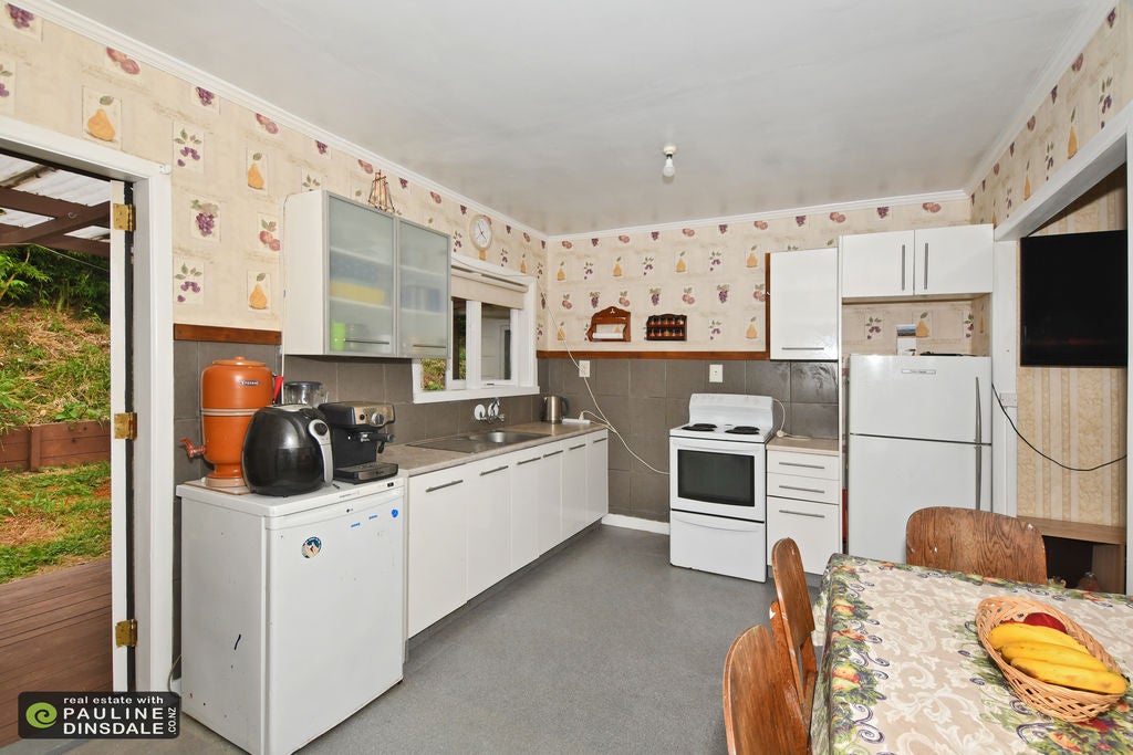 39 Ogle Crescent, Kamo, Whangarei - Carousel 2