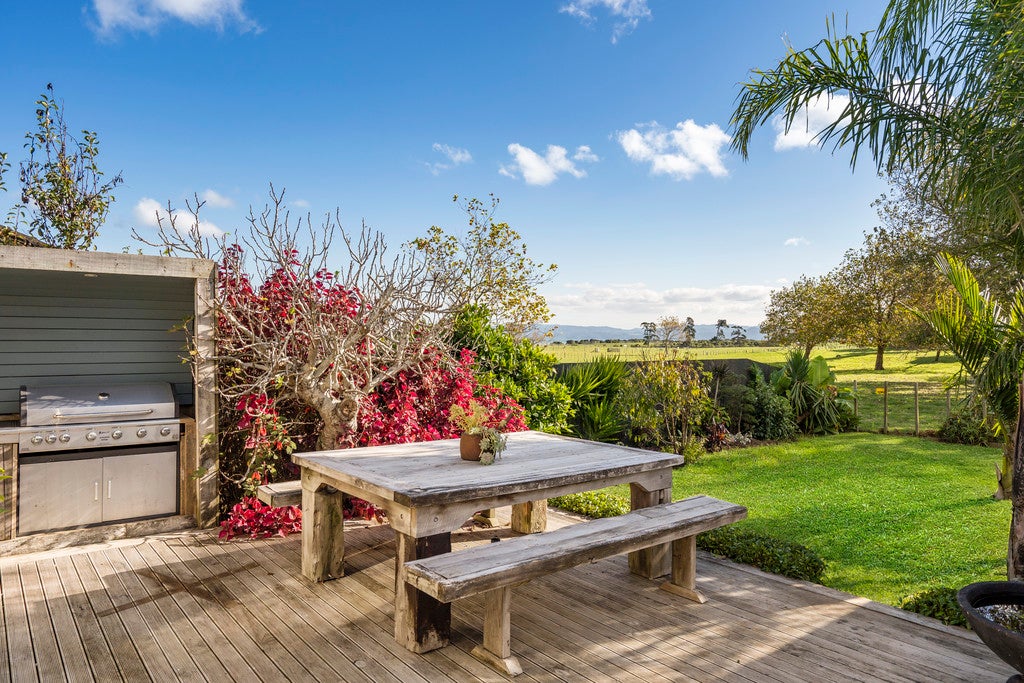 49 Wellesley Road, Mangere Bridge, Auckland - Carousel 2