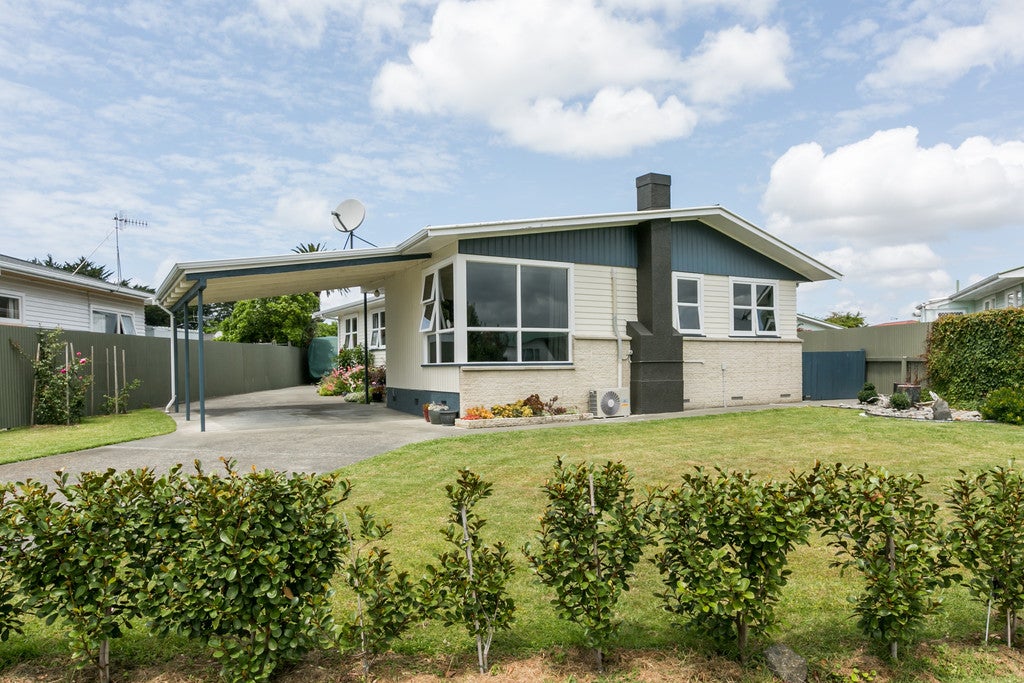 57 Exeter Crescent, Pirimai, Napier - Carousel 1