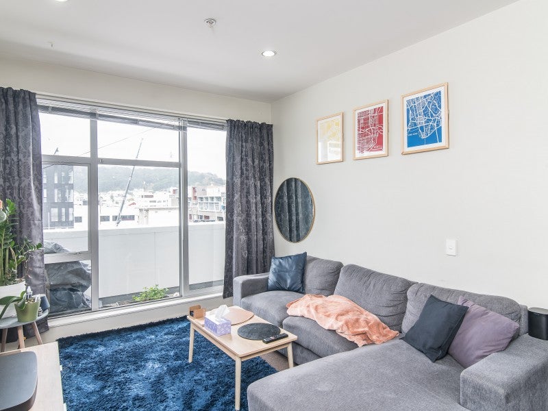 501/115 Vivian Street, Te Aro, Wellington - Carousel 1