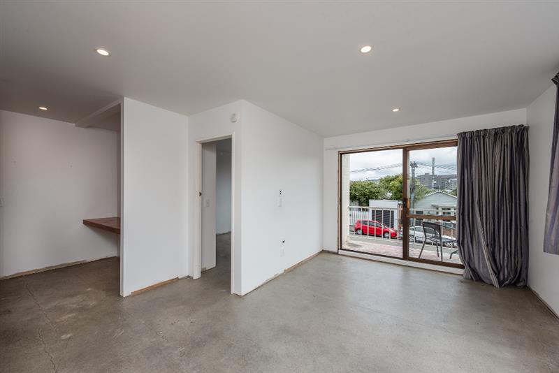 4/26 Normanby Street, Newtown, Wellington - Carousel 1