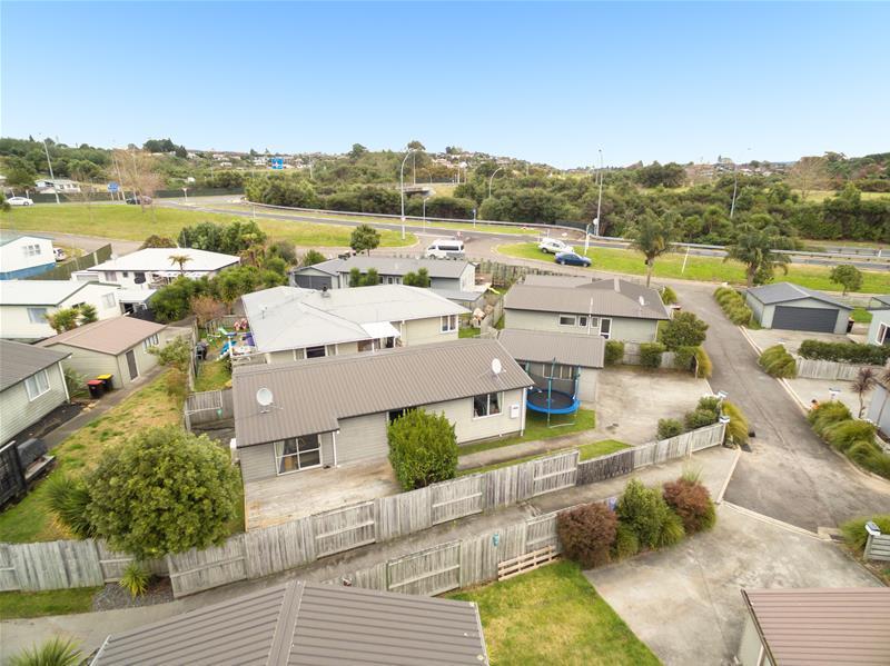 4 Kelvin Way, Judea, Tauranga - Carousel 12