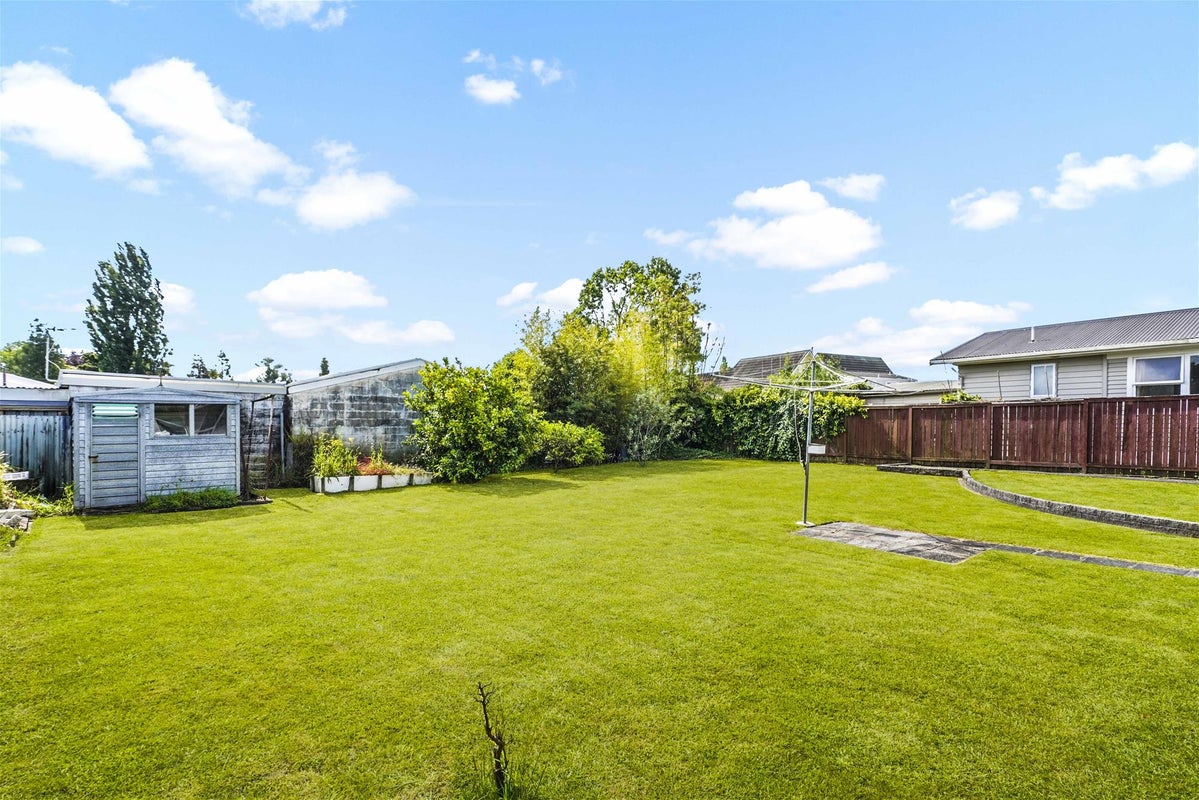 5 De Vere Crescent, Chartwell, Hamilton - Carousel 17