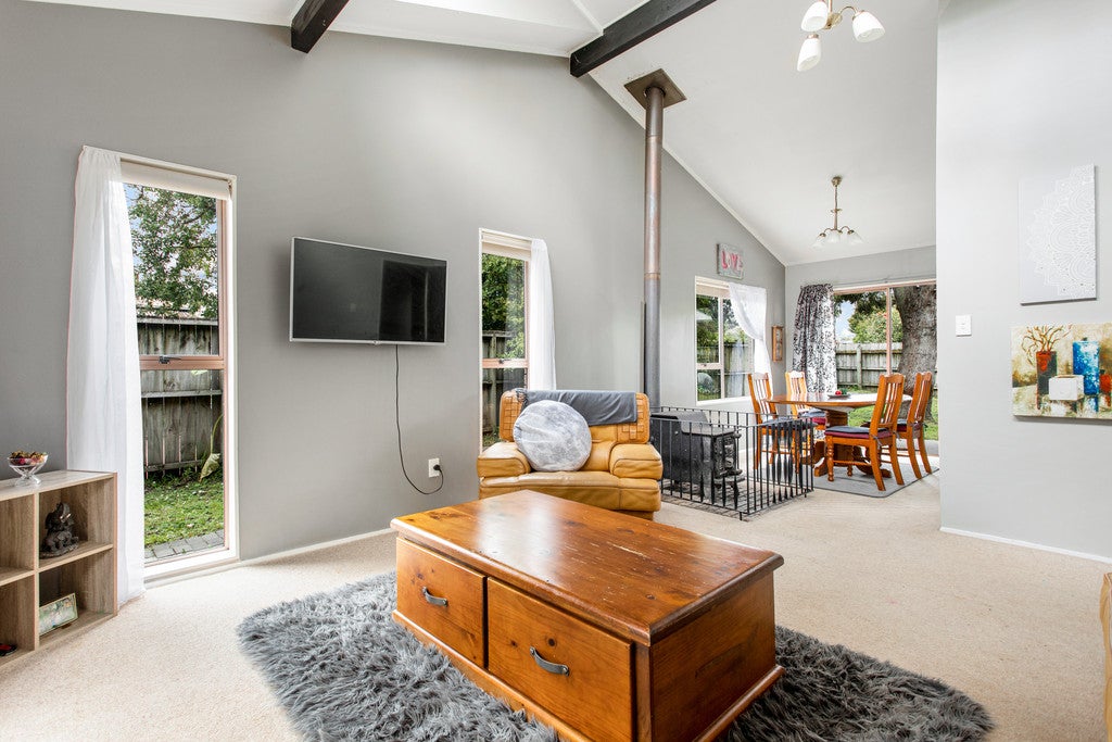 45C Swanson Road, Henderson, Auckland - Carousel 1