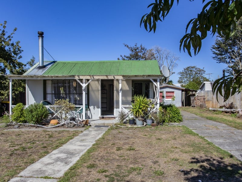 29 Cross Street, Waikuku Beach, Waikuku Beach - Carousel 12