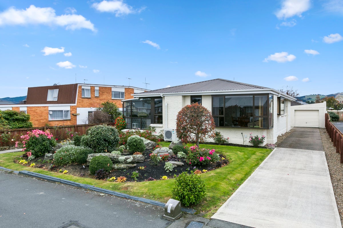 35 Gordon Road, Mosgiel, Mosgiel - Carousel 2