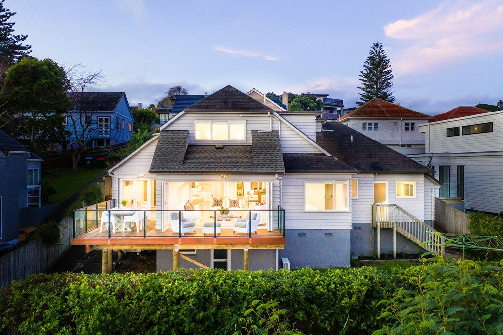 27A Awarua Crescent, Orakei, Auckland - Carousel 2