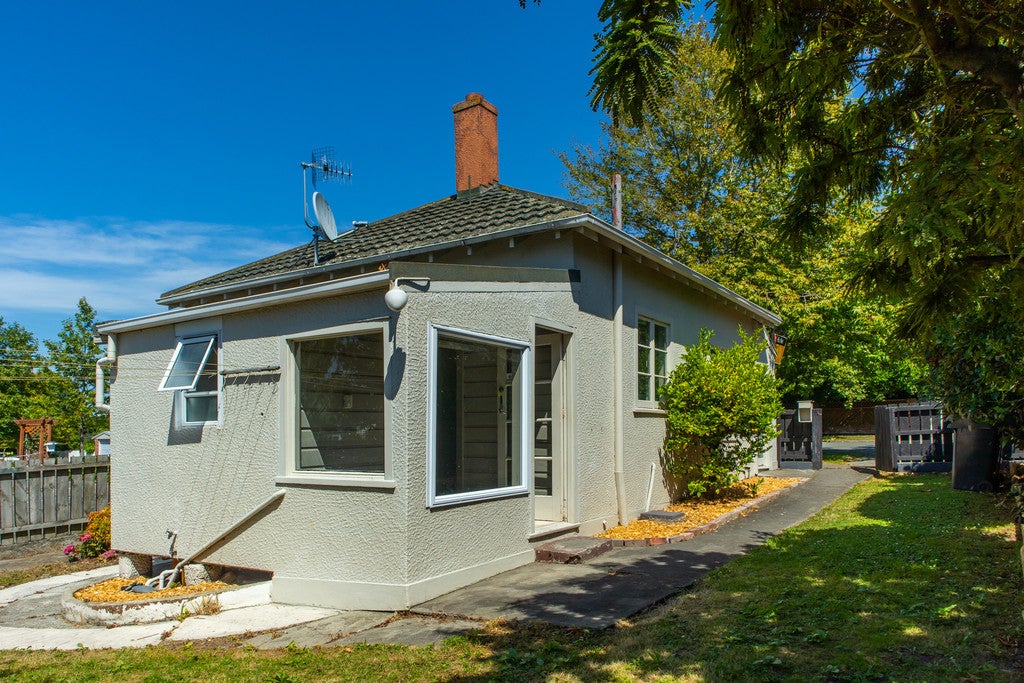 83 Avenue Road, West End, Timaru - Carousel 1