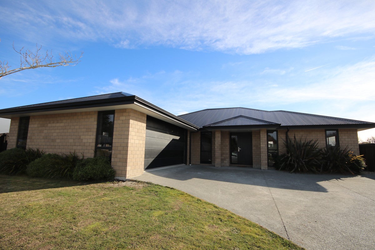 19 Geoff Geering Drive, Netherby, Ashburton - Carousel 2