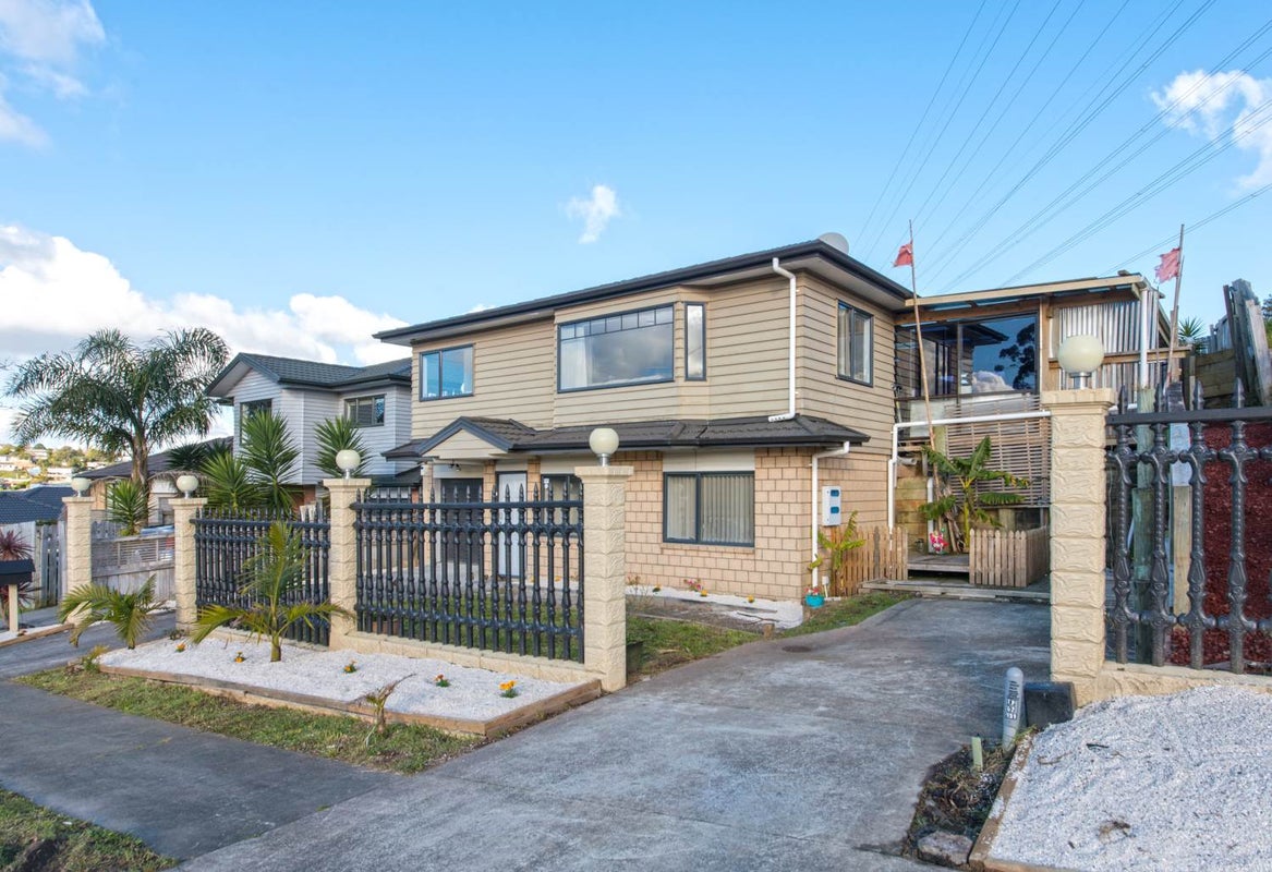 48B Cartmel Avenue, Massey, Auckland - Carousel 1