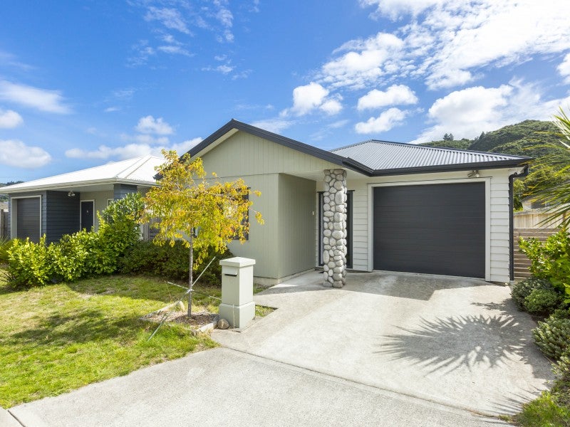 10 Reubens Farm Lane, Taita, Lower Hutt - Carousel 13
