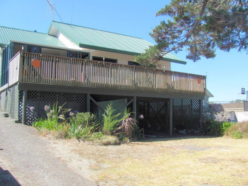 616 Waitarere Beach Road, Waitarere Beach, Levin - Carousel 2