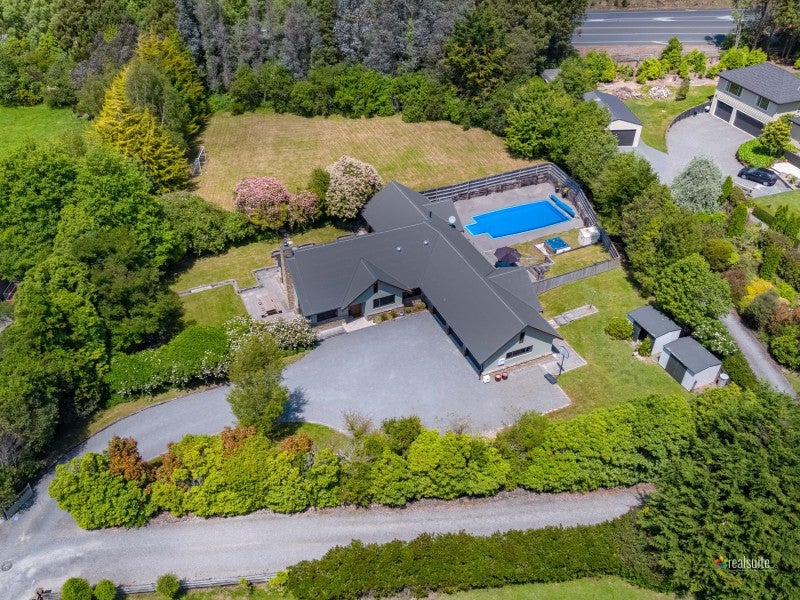 106 Emerald Hill Drive, Birchville, Upper Hutt - Carousel 1