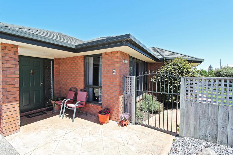 12 Ngawhatu Road, Stoke, Nelson - Carousel 1
