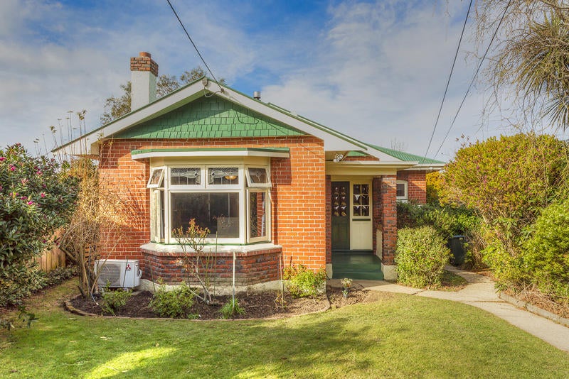 55 English Avenue, Mornington, Dunedin - Carousel 1