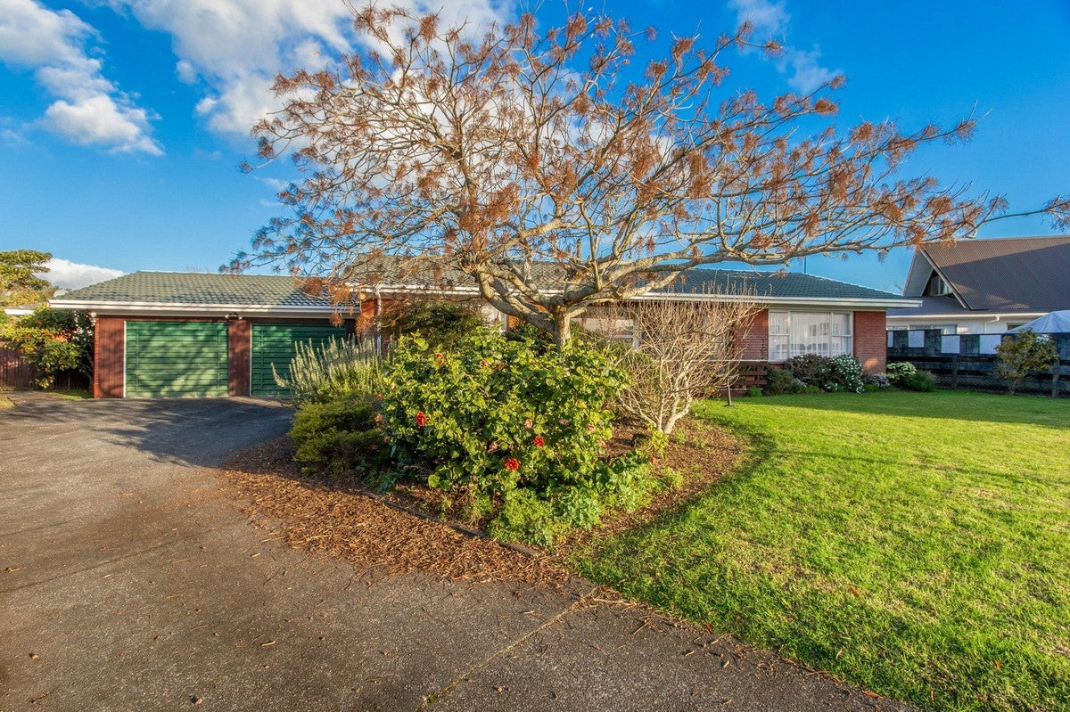 12 Banbury Place, Mangere Bridge, Auckland - Carousel 2