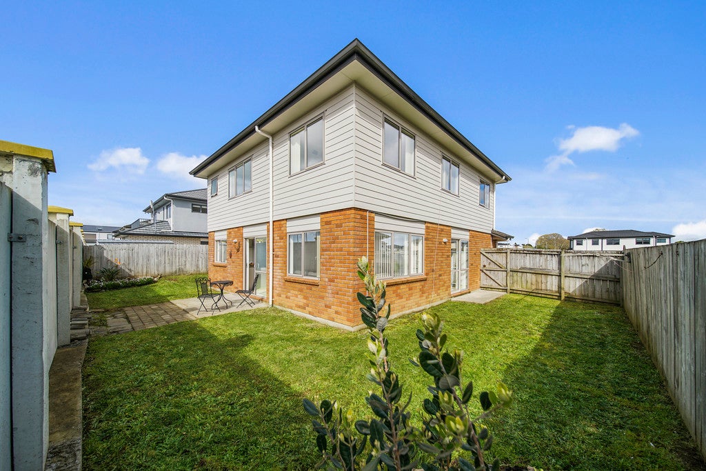26 Reding Street, Takanini, Auckland - Carousel 2