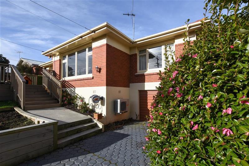236 Highcliff Road, Shiel Hill, Dunedin - Carousel 1