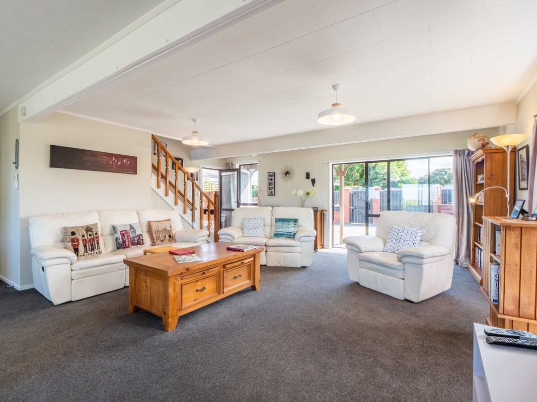 326 Highcliff Road, Highcliff, Dunedin - Carousel 2